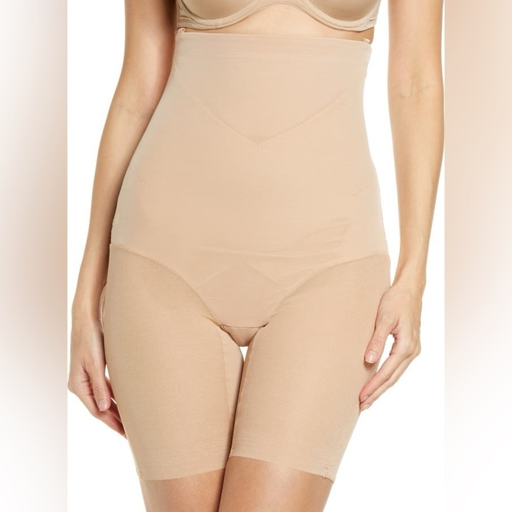 Honey Love SuperPower Shorts in Sand (color). Size 3X